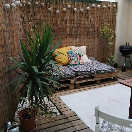 Apartamento Encantador Com Patio Lisbon Exterior photo